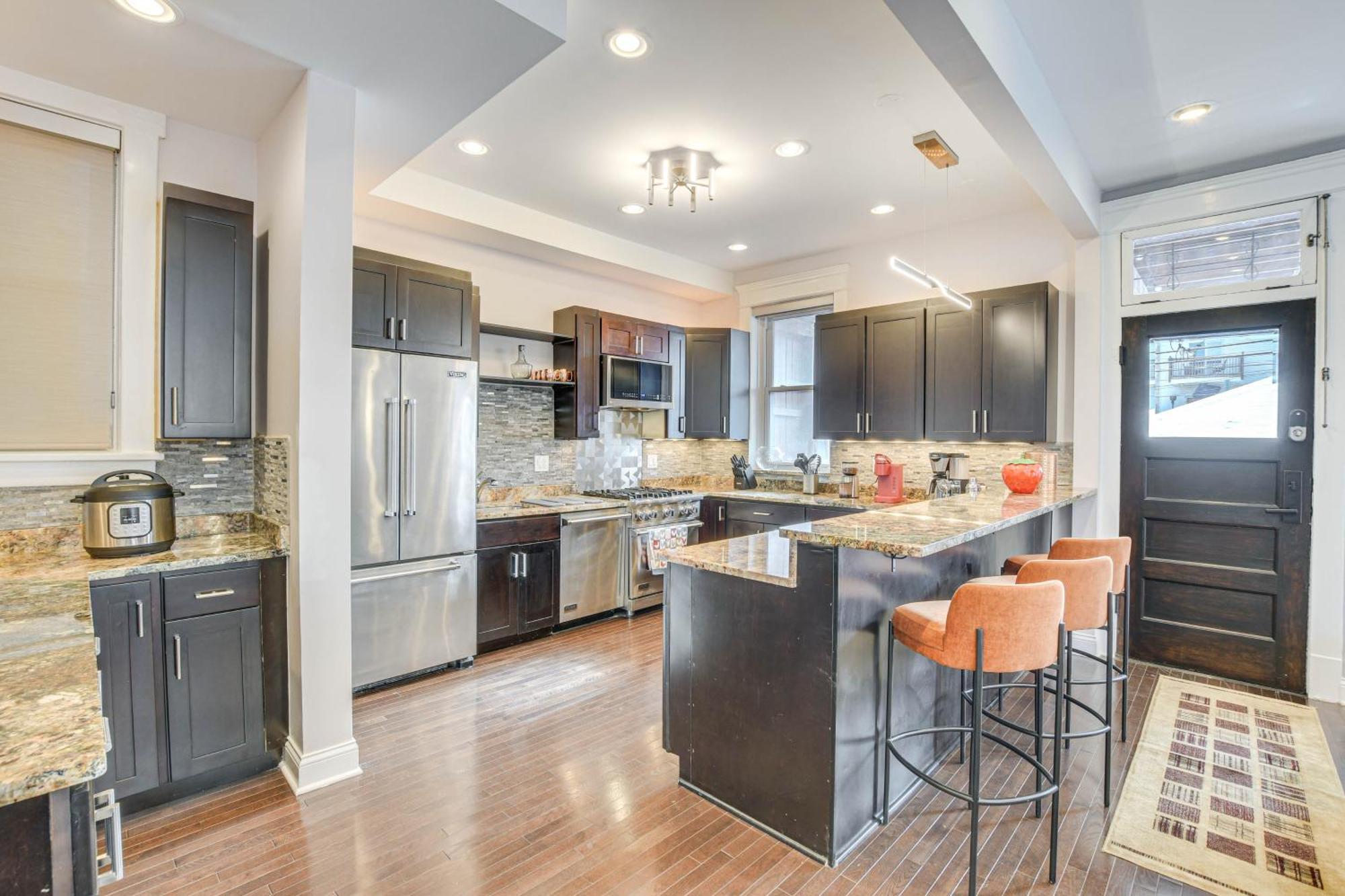 Spacious Condo With Deck About 3 Mi To Downtown Chicago! 外观 照片