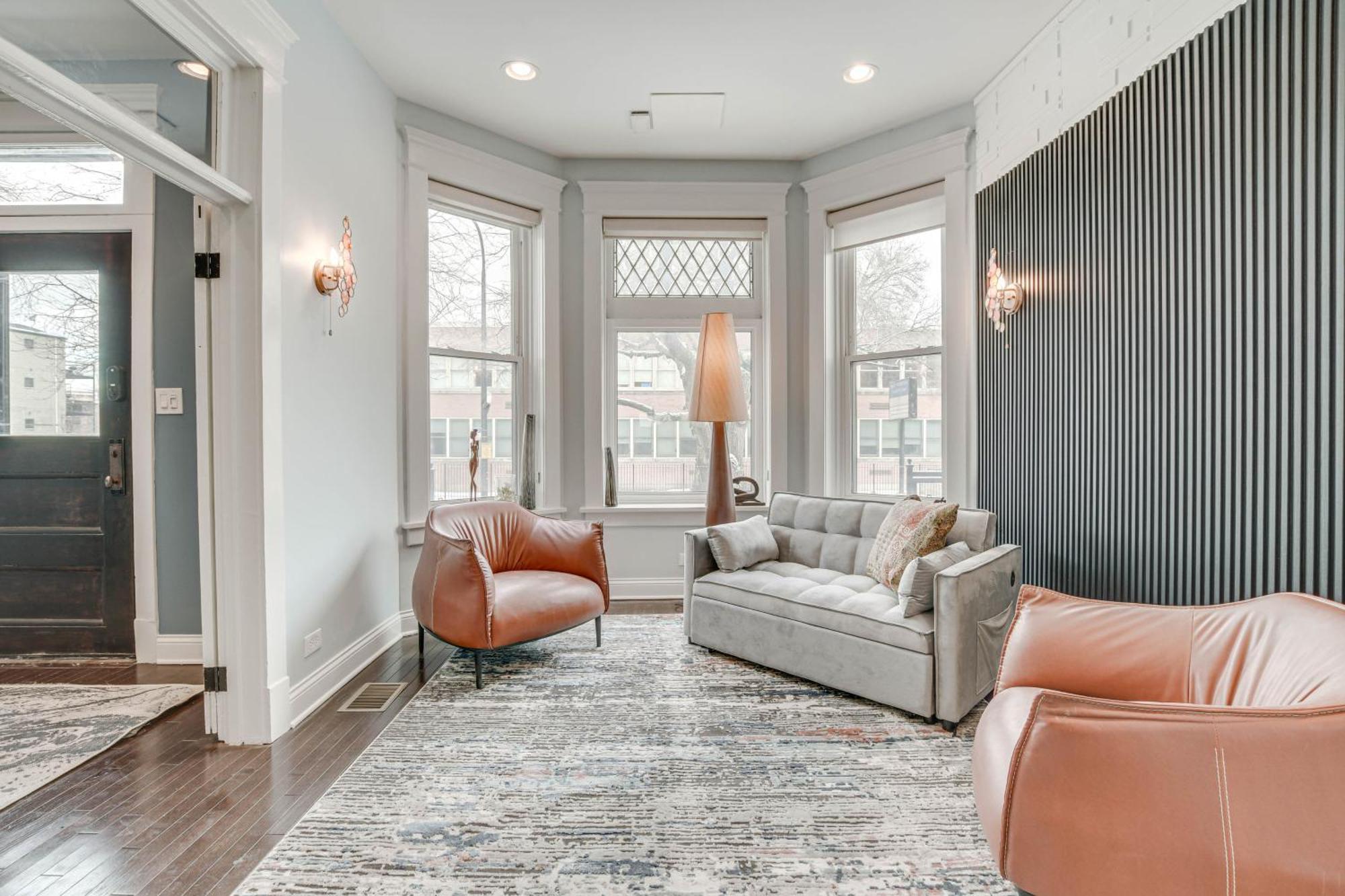 Spacious Condo With Deck About 3 Mi To Downtown Chicago! 外观 照片
